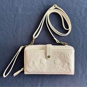 The Sak Iris Crossbody Wallet NWOT